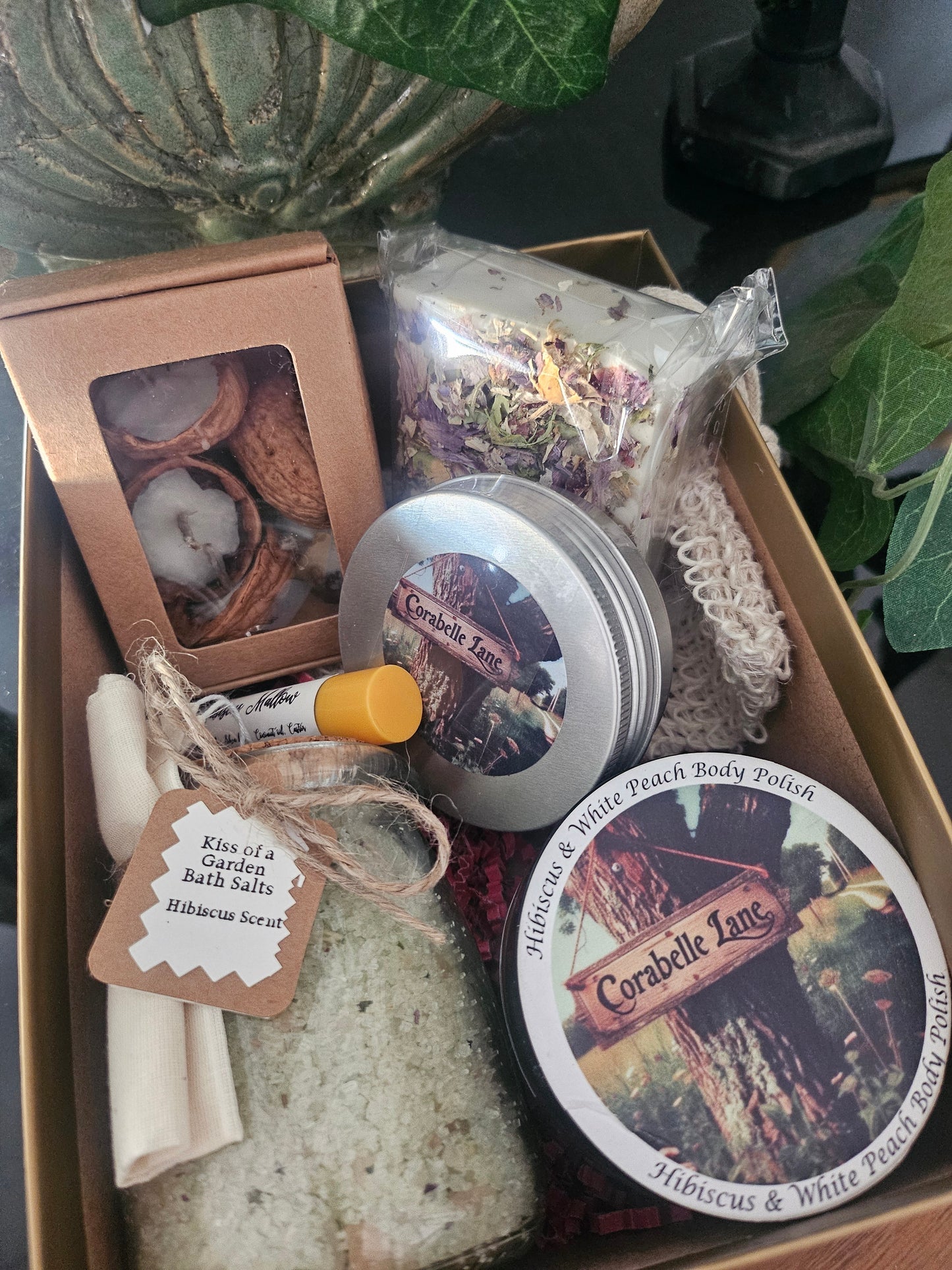 Kiss of a Garden Gift Box